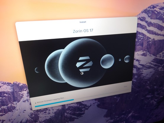 Screenshot einer installation von ZorinOS Linux