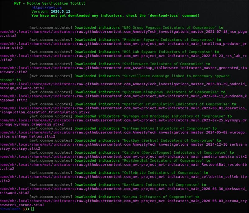Screenshot des Kommandozeilentools MVT mit heruntergeladenen IOCS Quellen.